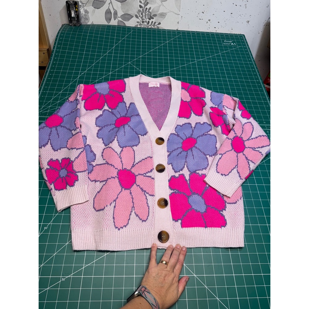 Pink Lily Floral Cardigan Sweater Pink Purple Daisy V-Neck Button Front Small